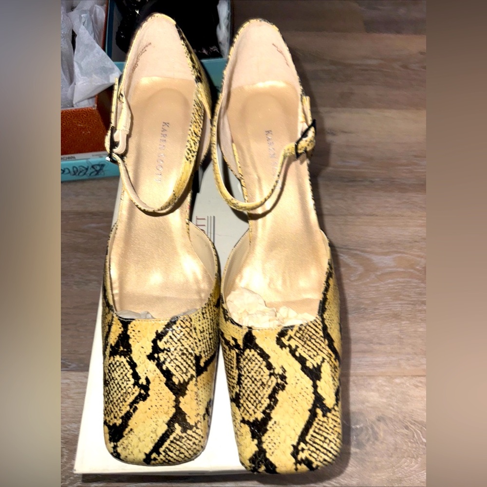 Karen Scott Animal Print Square Heel Close Toe Ankle Buckle Size 9.5M